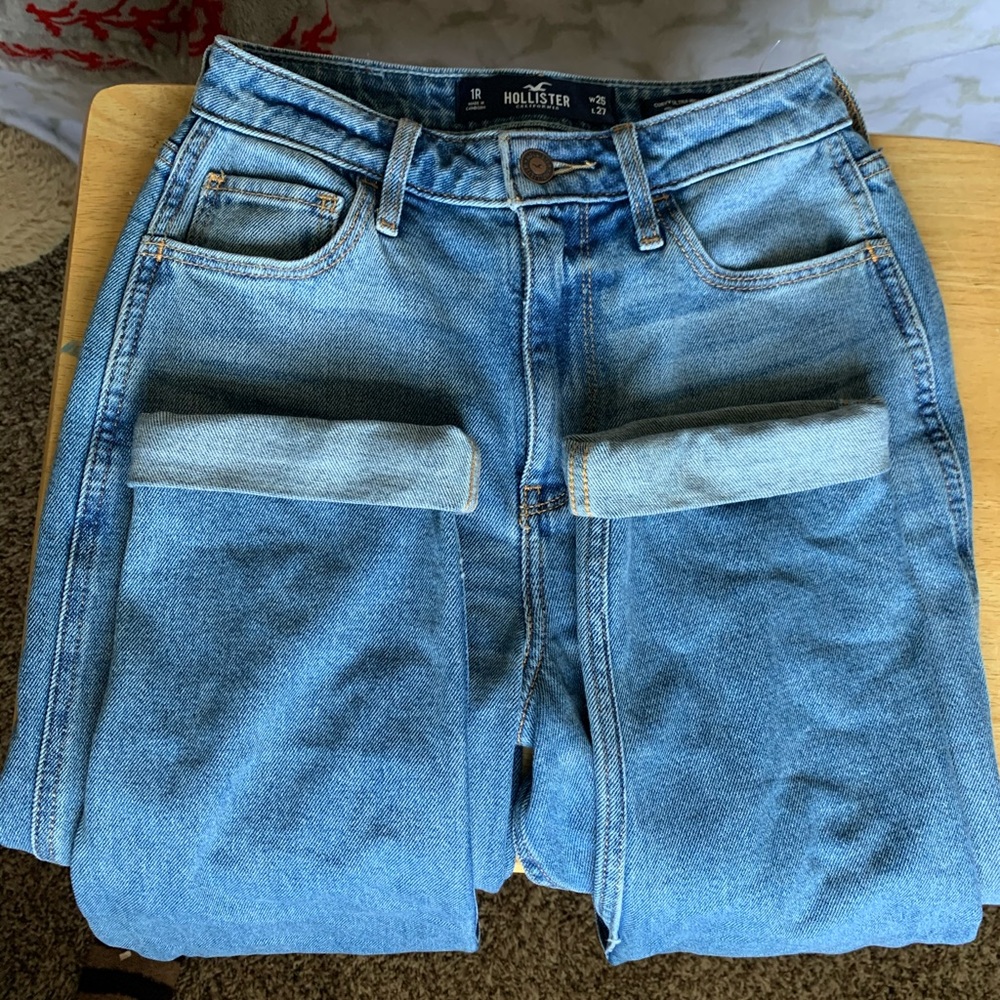 hollister mom jeans